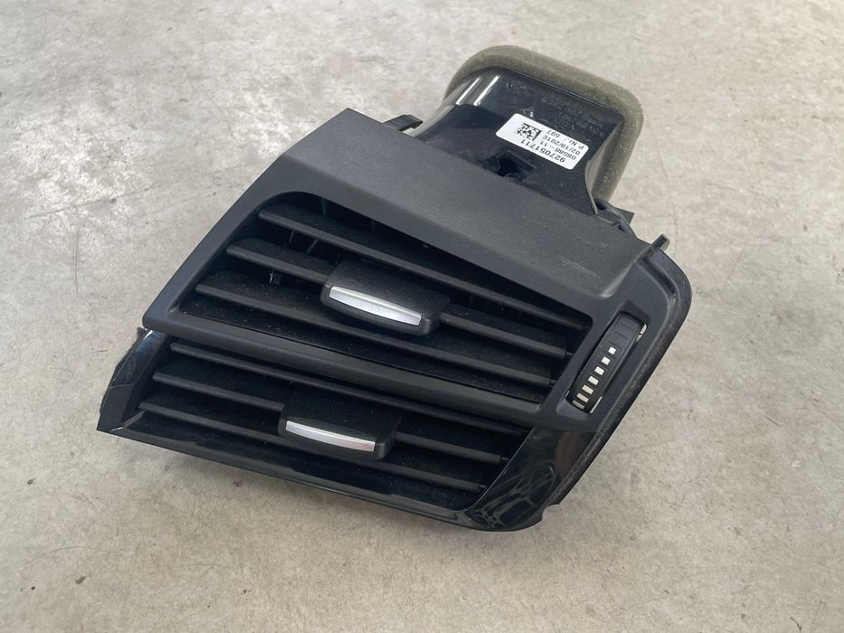 Grila laterala ventilatie bord dreapta Bmw X5 F15 - X6 F16 cod 9270517