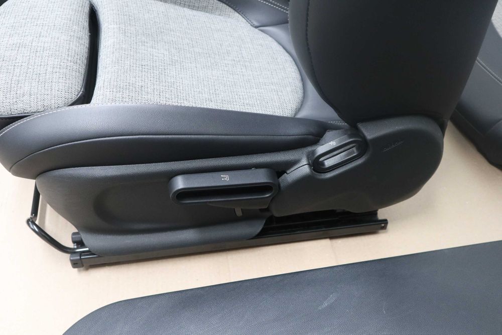 Салон за Мини Купър Ф56 MINI F56 след 2014г