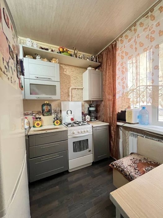 Продам 3 ком квартиру на Спутнике