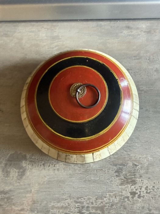 Cutie de mirodenii orientala