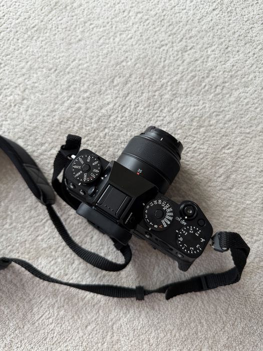 Fujifilm X-T5 + 3 обектива