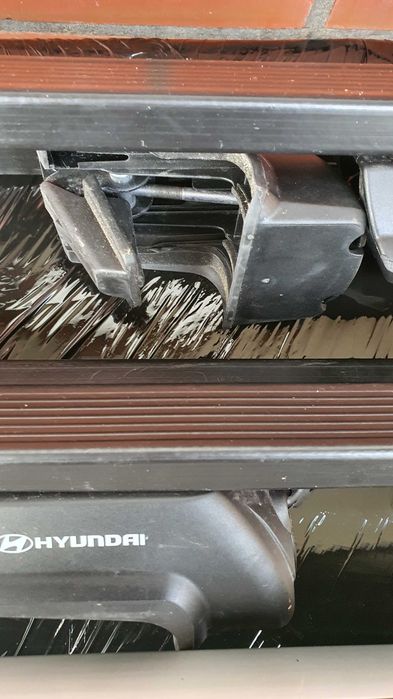 Hyundai Tucsan   напречни греди оргинални/ЦЕНА ЗА 1 СЕТ