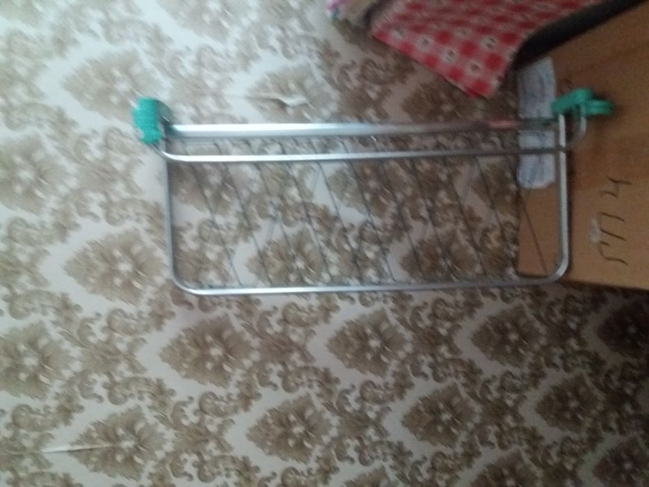 Вешалка в прихожку настенная