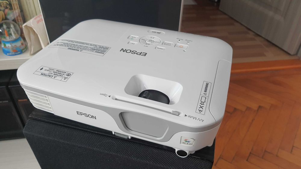 Proiector video Epson EB-S11, ca nou, la cutie