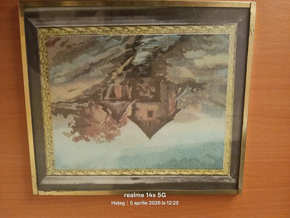 Tablouri ca noi,2bucati ,comunism,40lei ambele