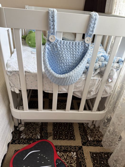 Продаю кроватка Mommy love комплект 3в1