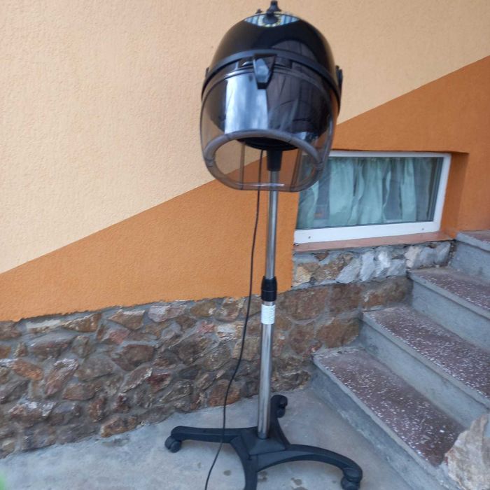 Uscătorul de păr Basic Bura