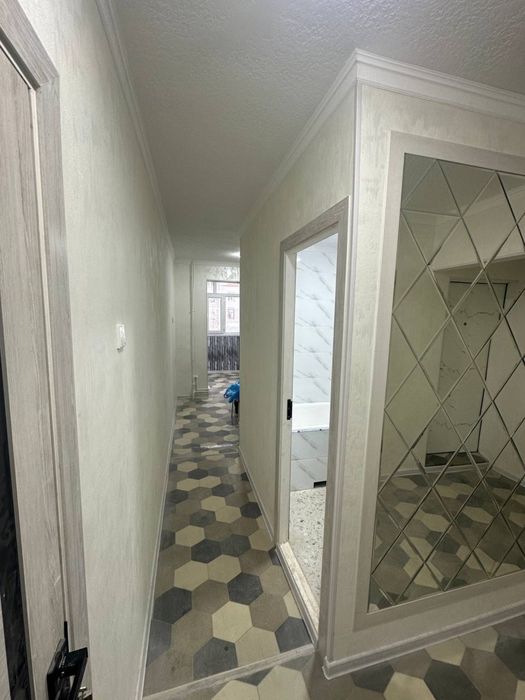 Срочно продаеться 2-ком квартира городе Чирчике районе 4-микрорайоне