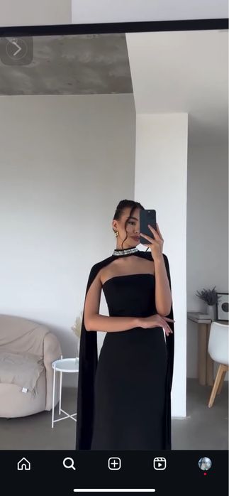 Платья 40-42рр почти новая