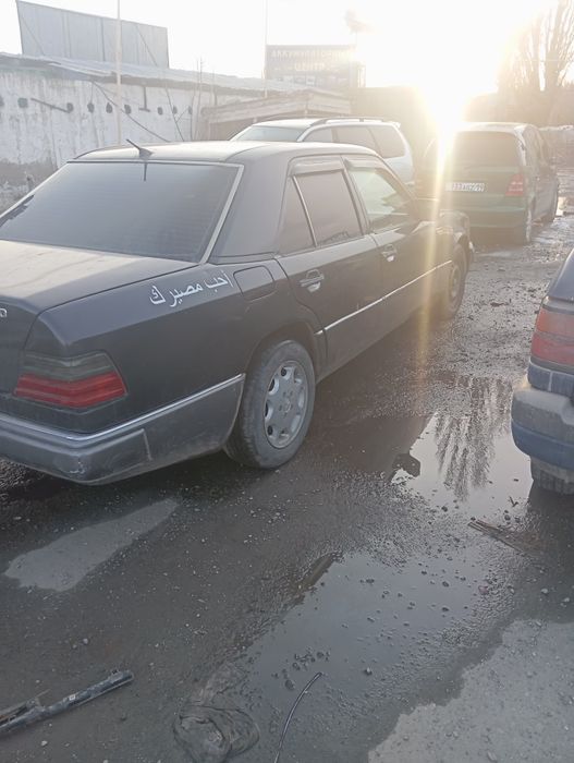 Мерседес 124 2.3автомат