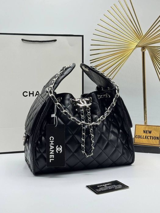 Geanta Chanel noua !!! Dimensiuni 27/22 !!!