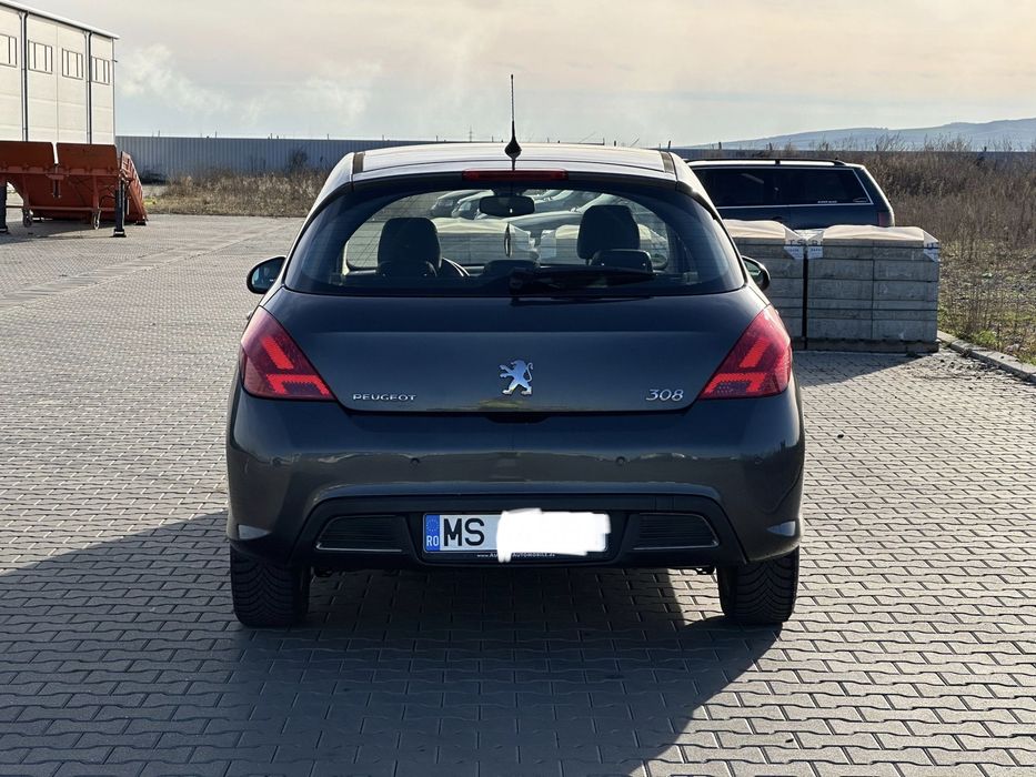 Peugeot 308 2008 diesel, 2.500 € — imagine 5