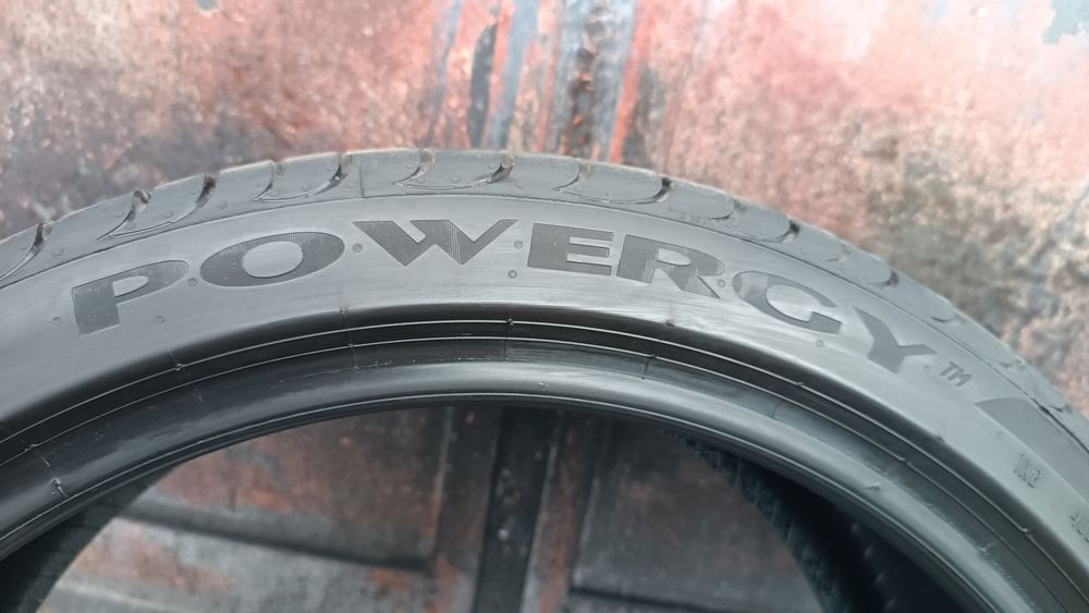225/40/18 Pirelli Дот 1725