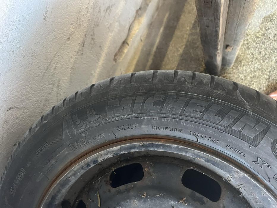 4бр гуми Michelin със джанти за Пежо