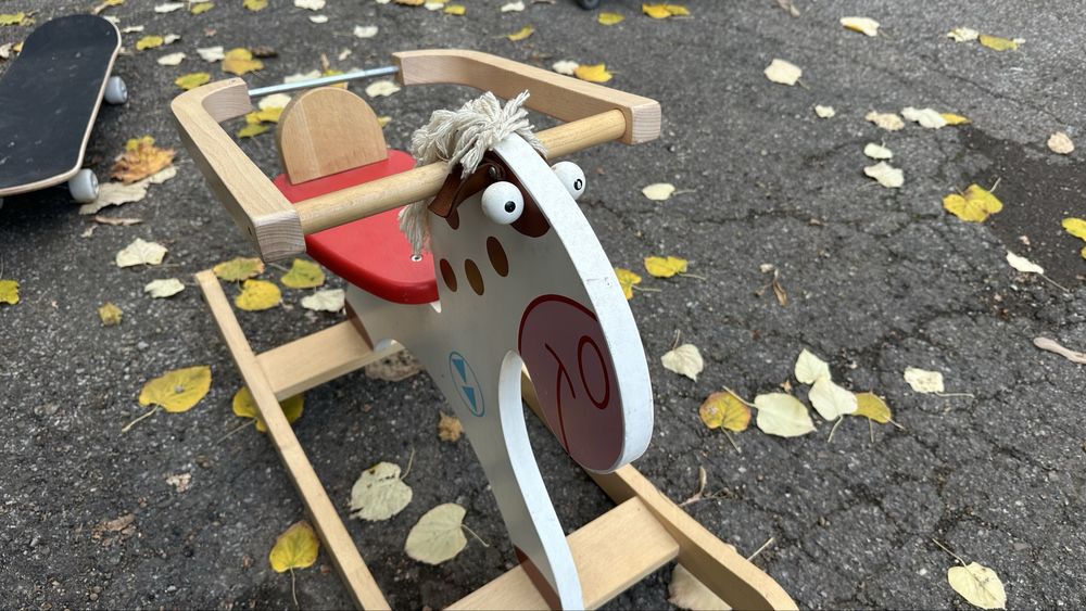 Calut de lemn pentru copi