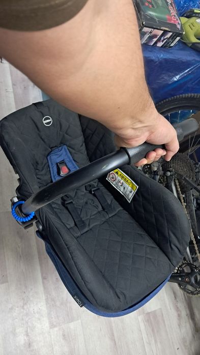 Детское автокресло от Tomix