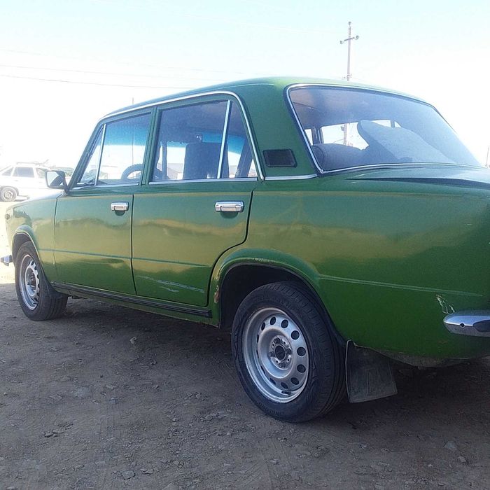 VAZ-21011 metani bar. Dogovor joq!