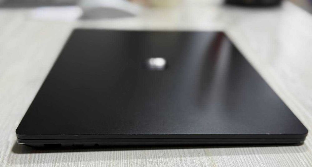 Microsoft Surface Laptop 4 Black  13.5 2K Сенсор i7-1185G7 32GB/1-TR