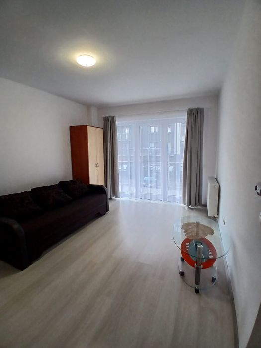 Garsoniera de inchiriat zona coresi la maurer imobiliare tractoru