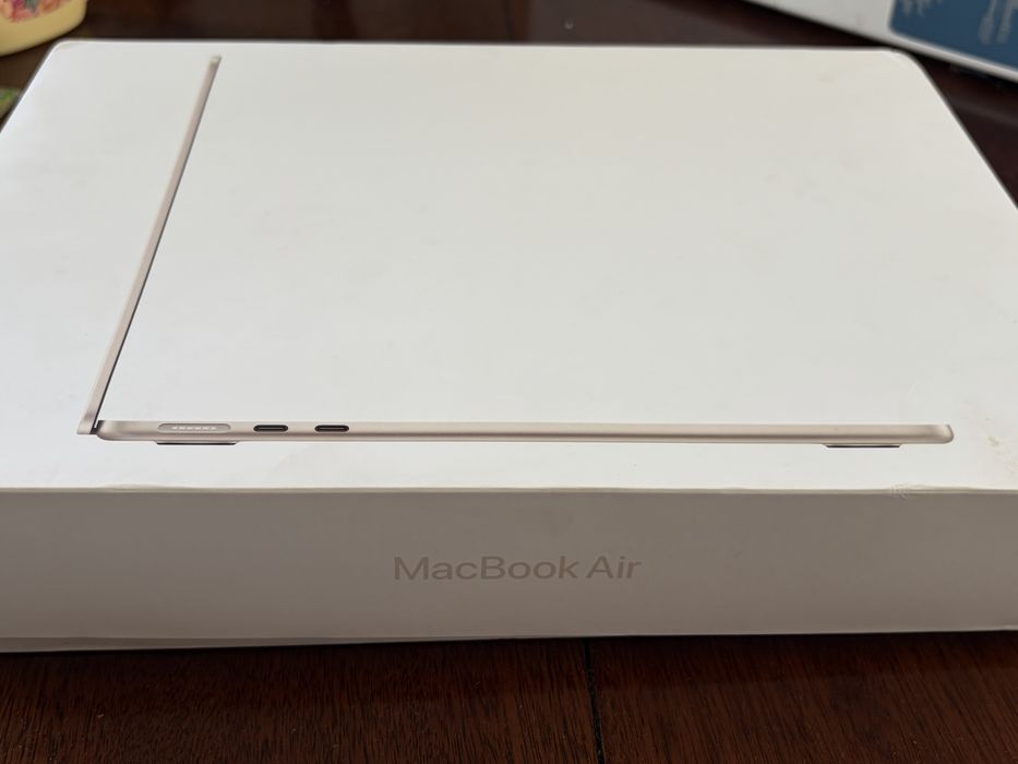 Macbook Air, m2, 8/256