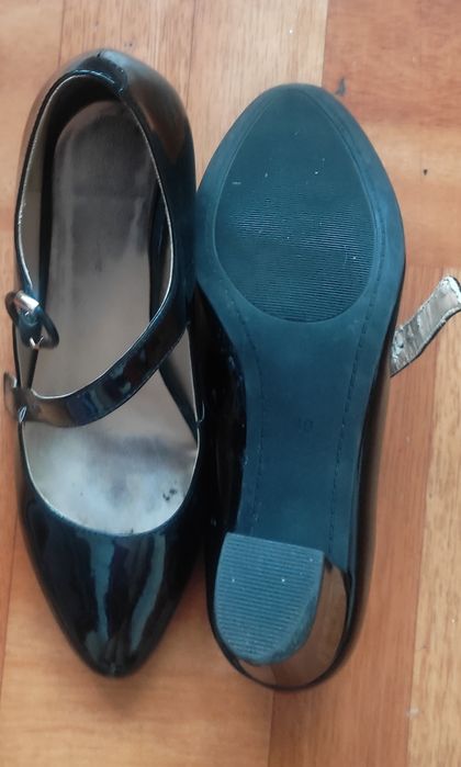Туфли б/у,  лаковая экокожа