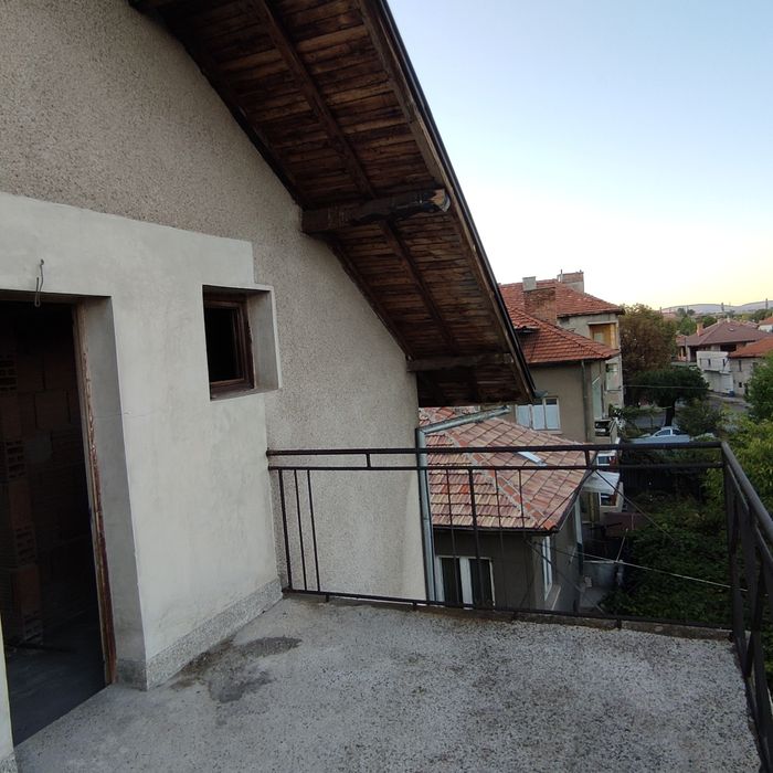 Продава се Етаж от къща в Кюстендил, Бузлуджа - 100 кв.м за 352 €/кв.м - Снимка #9