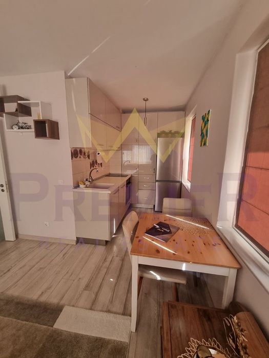 Дава се под наем Тристаен апартамент в Варна, Бриз - 70 кв.м за 765 € - Снимка #1