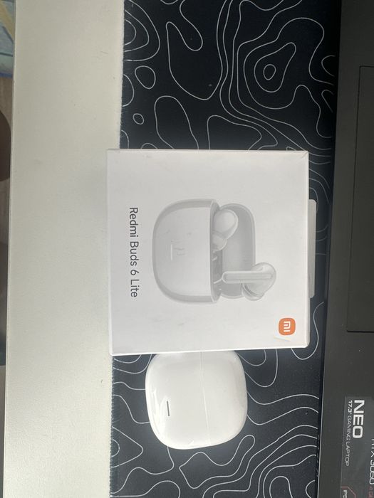 продам наушники redmi buds 6lite