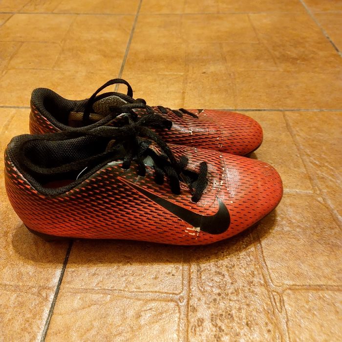 Продам оригинальные бутсы найк