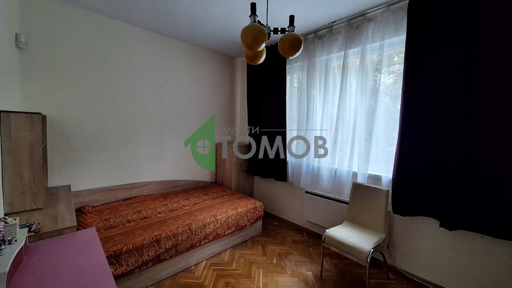 Продава се Тристаен апартамент в Стара Загора, Център - 82 кв.м за 1841 €/кв.м - Снимка #12