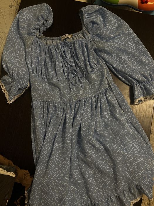 Платья новые размер 42