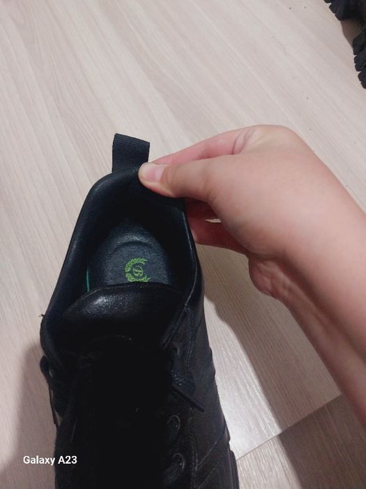 Продам обувь не дорого 10000тг