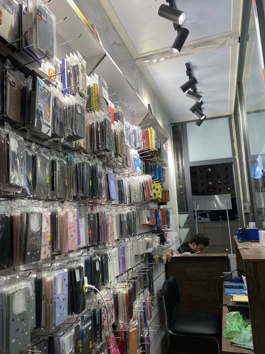 Сдаётся в аренду для Аксессуары и ремонт сотовых людние места