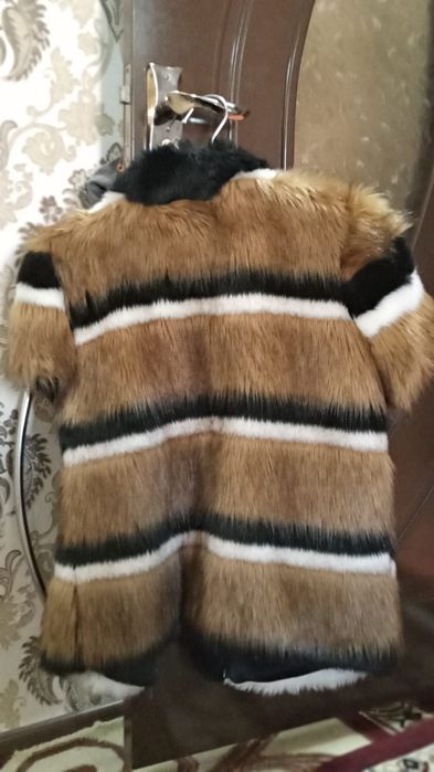 Xolati juda yaxshi umuman kiyilmagan bir marta boʻlsa ham qalin.