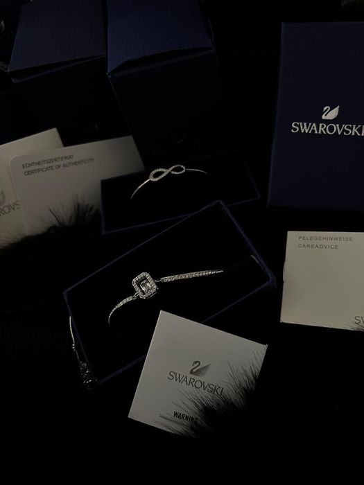 Гривни и колие swarovski