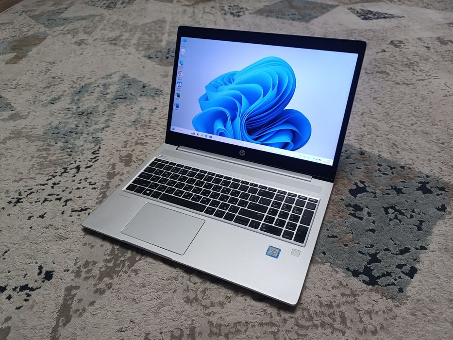 Мощный core i7 -8 с SSD, Full HD ноутбук HP