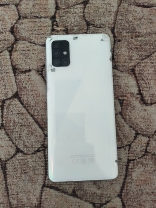 Продам Samsung A51/8