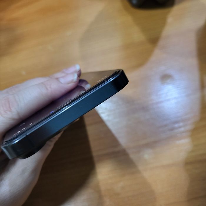 Продам iPhone XR в корпусе iPhone 16 Pro Max