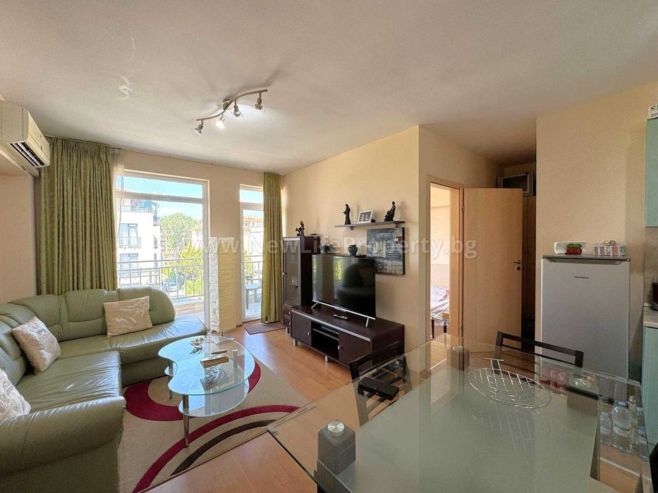 Продава се Двустаен апартамент в к.к. Слънчев бряг - 49 кв.м за 1164 €/кв.м - Снимка #2