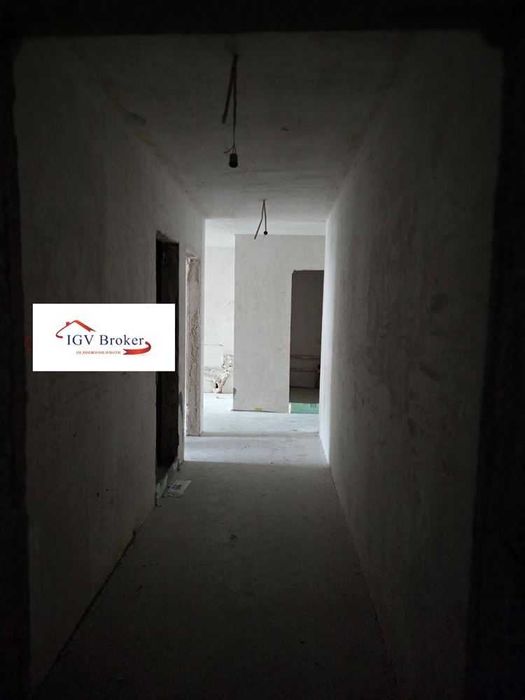 Продава се Тристаен апартамент в София, Надежда 2 - 104 кв.м за 2145 €/кв.м - Снимка #12