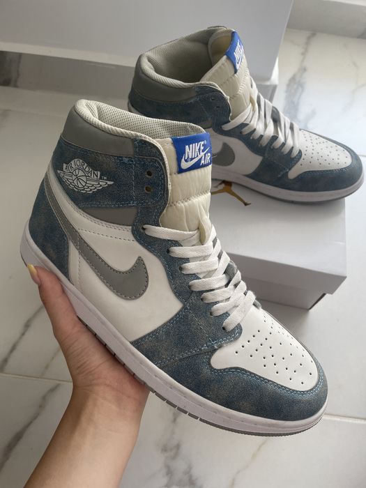 Nike Air Jordan 1 Retro High OG „Hyper Royal”