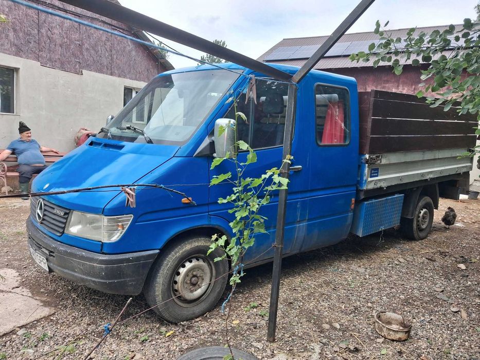 Vand sprinter mercedes din 2000