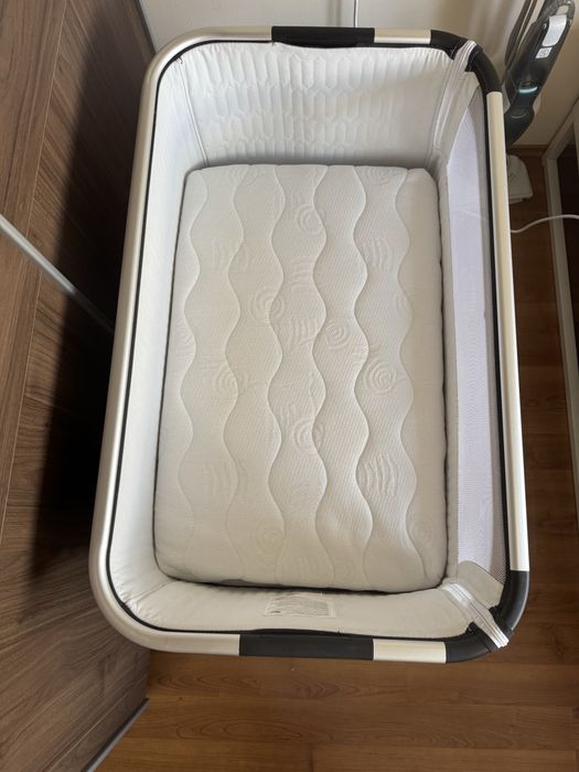 Сгъваема кошара Chipolino Baby Boss + матрак  + ПОДАРЪК