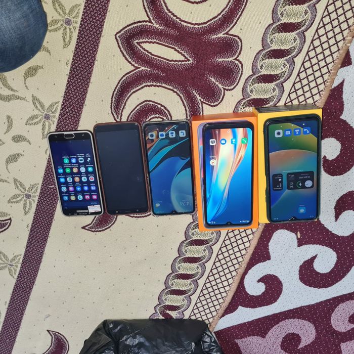 Срочно продам телефоны