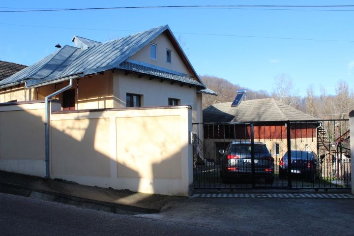 Casă de vânzare – Pietrari, jud. Vâlcea |