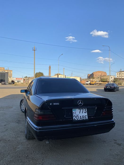 Мерседес 124