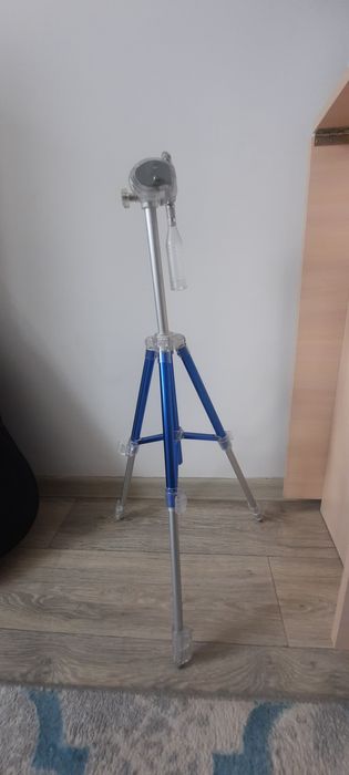 Продам штатив Continent B2