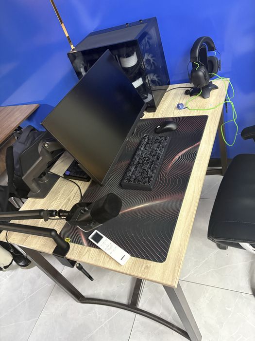 Parta sotiladi loft otib beradgon joyi bor