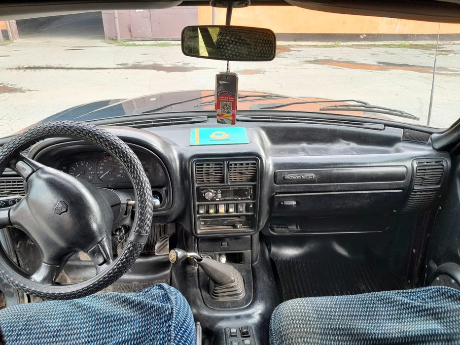Автомобиль ГАЗ 3110 на ходу