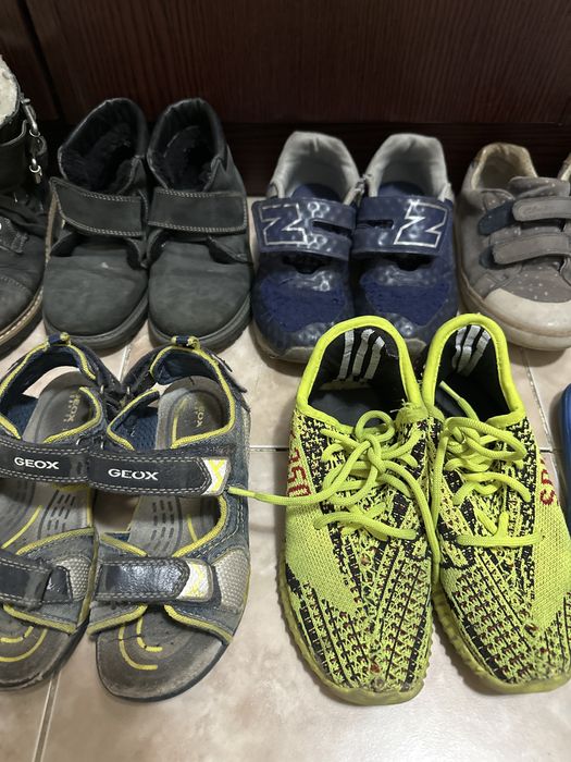 Продам дешево обувь для мальчика